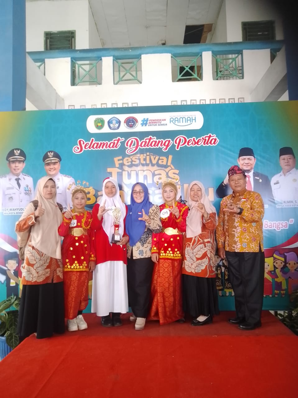 Juara I Lomba Pidato Dialek Bengkulu pada FTBI Tingkat Kota